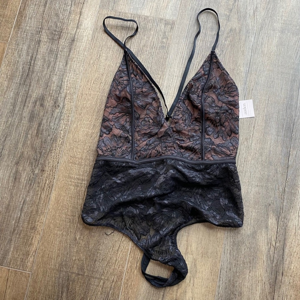 Auden Womens Floral Lace Bodysuit Black Nude V-Neck Adjustable Straps Size M NEW